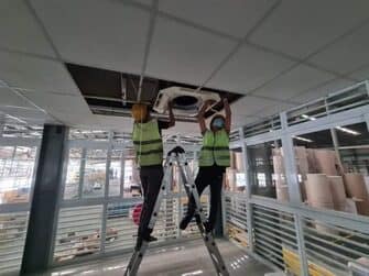 Vệ sinh điều hòa âm trần cho cửa hàng kinh doanh Vệ sinh điều hòa âm trần cho cửa hàng kinh doanh