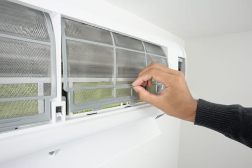 Máy điều hòa kêu khi chạy, gió mát không đều, quạt chạy rung Máy điều hòa kêu khi chạy, gió mát không đều, quạt chạy rung