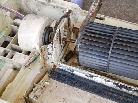 Sửa điều hòa tại nhà Tây sơn 247 - Dịch vụ tận nhà từ 199k