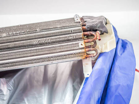 Vệ sinh, bảo trì định kỳ cho máy điều hòa treo tường