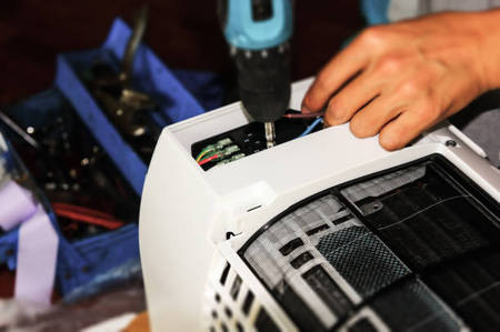 Sửa điều hòa tại Hoàng công chất 24/7 Giá rẻ Bảo hành 1 năm