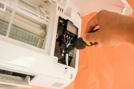 Khắc phục sửa chữa điều hòa funiki khi vệ sinh máy Khắc phục sửa chữa điều hòa funiki khi vệ sinh máy