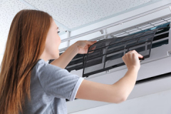 Điều hòa bẩn chạy không mát vô cùng khó chịu