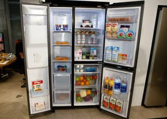 Giá tủ lạnh side by side cảm ứng khá cao
