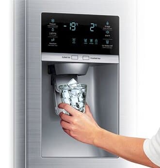 Tủ lạnh side by side không xay đá bên trong Tủ lạnh side by side không xay đá bên trong