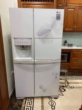 Tủ side by side lg lấy đá ngoài tiện lợi sạch sẽ