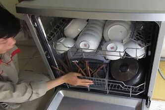 Sửa máy rửa bát electrolux linh kiện chính hãng Sửa máy rửa bát electrolux linh kiện chính hãng