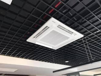 Lắp điều hòa cassette 18000 cho phòng cafe 18m2 Lắp điều hòa cassette 18000 cho phòng cafe 18m2