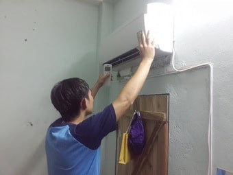 Lắp điều hòa tiện cho quá trình vệ sinh bảo trì Lắp điều hòa tiện cho quá trình vệ sinh bảo trì