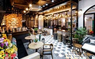 Các quán cafe lắp điều hòa tạo sự mát mẻ thoải mái