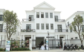 Biệt thự rộng lắp điều hòa ống gió công suất lớn Biệt thự rộng lắp điều hòa ống gió công suất lớn