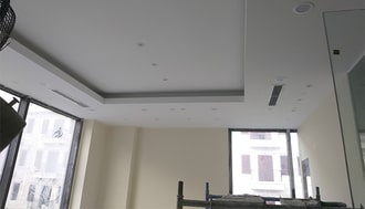 Lắp đặt miệng gió hài hòa cân đối cho phòng họp Lắp đặt miệng gió hài hòa cân đối cho phòng họp