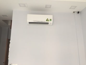 Lắp đặt điều hòa treo tường 9000Btu cho phòng ngủ Lắp đặt điều hòa treo tường 9000Btu cho phòng ngủ