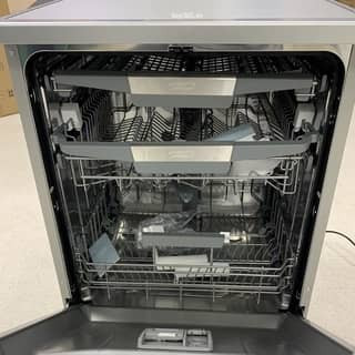 Máy rửa bát bị treo không chạy hỏng main mạch