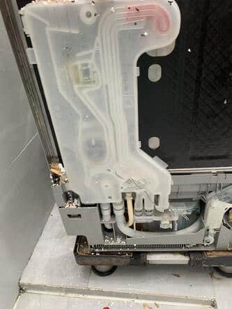 Máy rửa bát không có nước nóng rửa không sạch