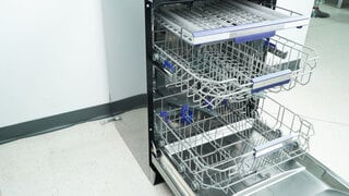 Sửa máy rửa bát rung giật mạnh khi chạy_4 lý do nên sửa sớm