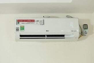 Lắp đặt điều hòa cục bộ treo tường công suất 9000 Lắp đặt điều hòa cục bộ treo tường công suất 9000