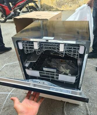 Tự sửa máy rửa bát không nóng dễ làm hỏng nặng hơn