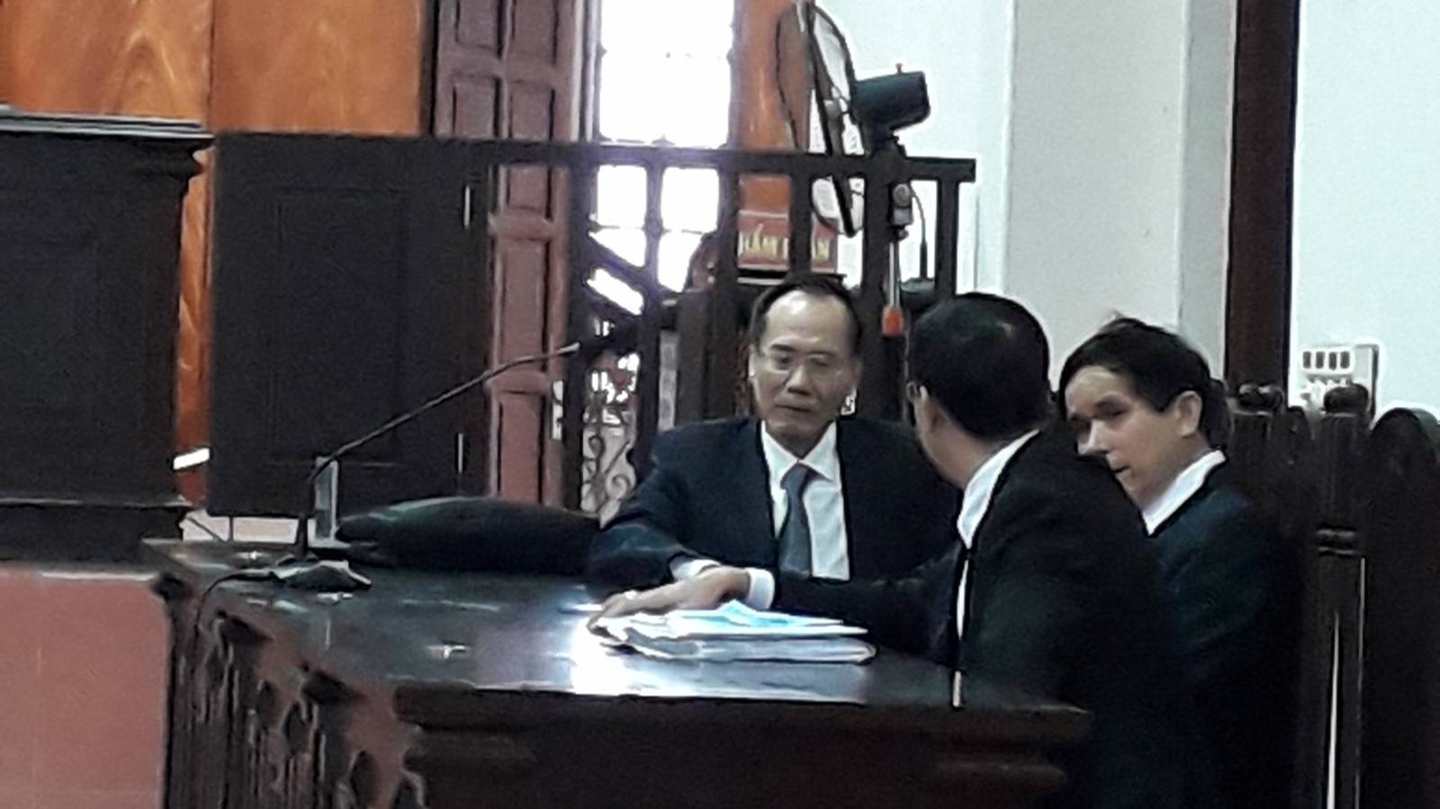 Luật sư tư vấn khởi kiện đòi nợ