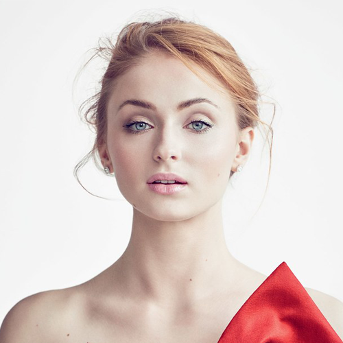 Sansa Stark

<p>Queen of Thenorth</p>